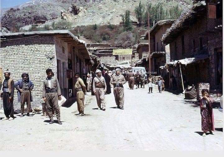 وێنەیەکی ئەرشیفکراوی گەڵاڵە ئەوکاتەی سەرکردایەتی شۆڕشی لێ بووە
